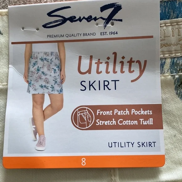 Seven7 Pale yellow Floral Utility Skirt Size 8 NWT - Picture 8 of 9